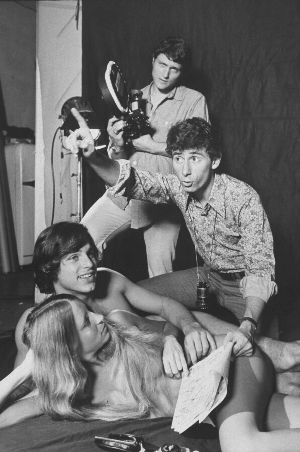 Август 1970 года. Съемки эротического фильма «Пары Зодиака». Фото Arthur Schatz.