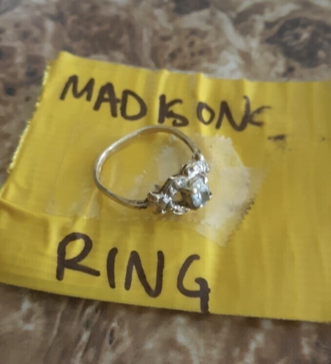 Потерянное фамильное кольцо нашлось благодаря чесноку