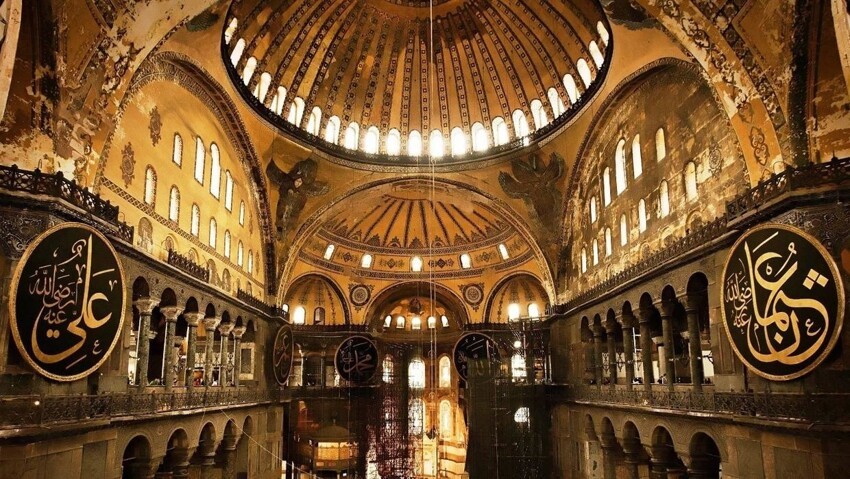Тревожный знак для Турции: в храме Святой Софии скоропостижно скончался муэдзин