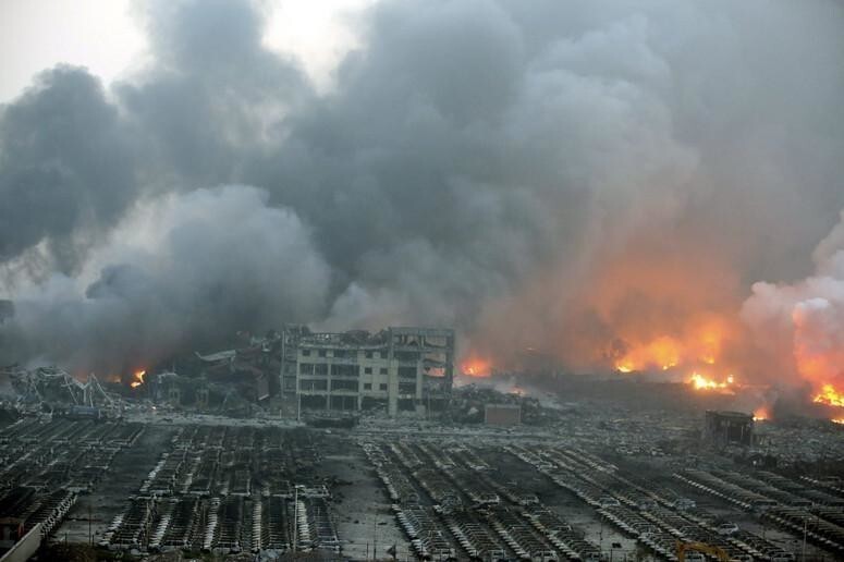 Взрывы в Тяньцзине. Август 2015 года