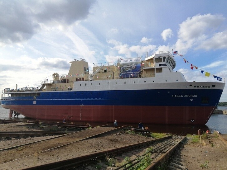 На Невском ССЗ спущено на воду грузопассажирское судно проекта PV22 «Павел Леонов»