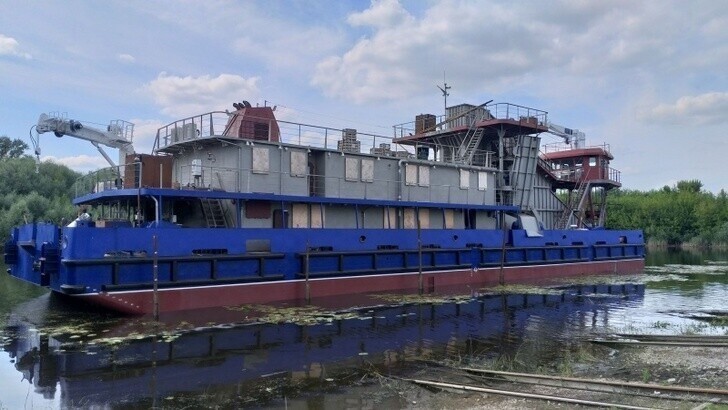 В порту Коломна спущен на воду многочерпаковый земснаряд, строящийся для ФГБУ «Канал имени Москвы»