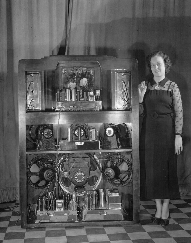 Устройство радио–ресивера WLW Crosley Super–Power, США, 1936