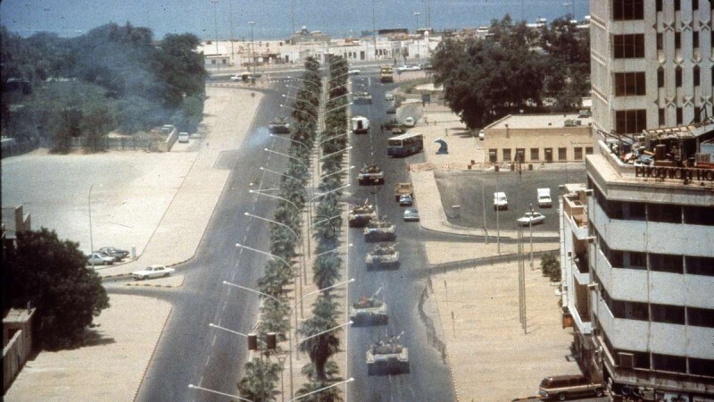 Танки иракской армии на улицах Эль–Кувейта, 2 августа 1990 года, Кувейт