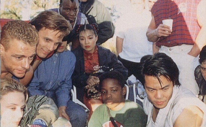 Жан-Клод Ван Дамм и Кайли Миноуг на съёмках фильма «Уличный боец», 1994 год
