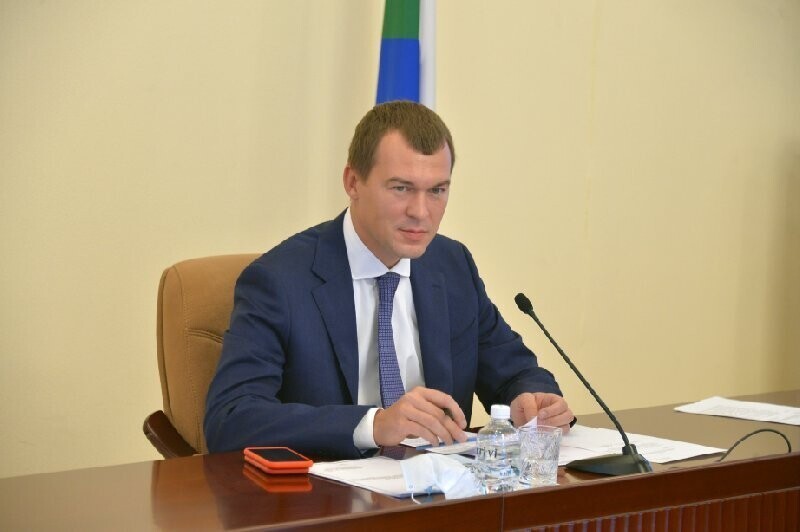 Дегтярев намерен уволить чиновника за попытку отложить строительство дороги