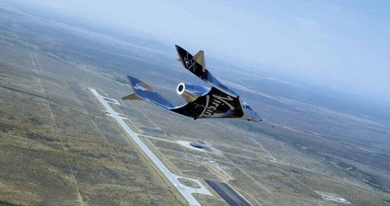 Компания VirginGalactic представляет футуристический дизайн кабины космического корабля SpaceShipTw