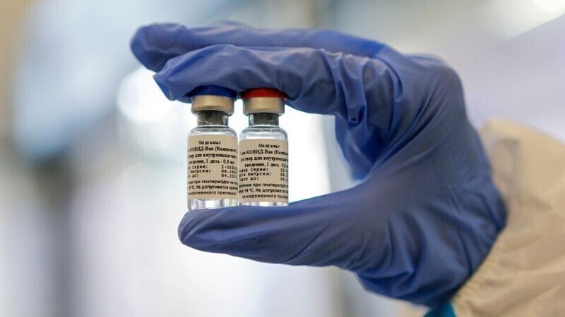 «Впереди планеты всей»: в США с завистью раскритиковали российскую вакцину от коронавируса