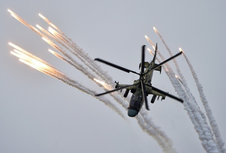 Военный вертолет Ка-52М совершил первый полет