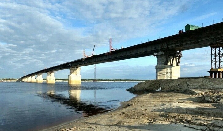 Ключевой этап завершен: Пуровский мост соединил берега реки