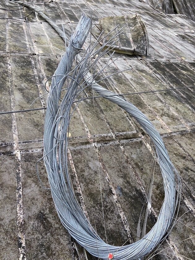 Лопнувший трос пробил 30-метровую дыру в радиотелескопе Аресибо