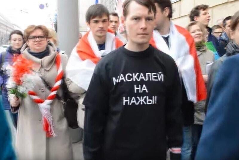 Это фот задолго до голосования в РБ! Змагаров кормили давно...