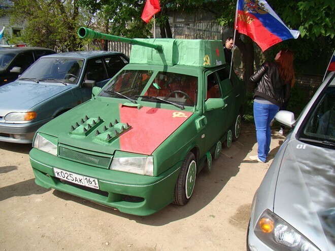 Русский водитель предпочитает танк!