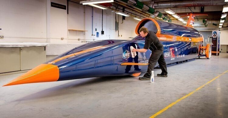 Bloodhound SSC планирует побить установленный рекорд скорости и преодолеть планку в 1600 км/ч