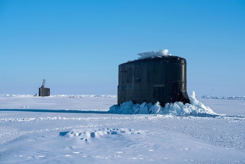 Российские моряки-подводники придумали, как запускать ракету из-под толщи арктических льдов