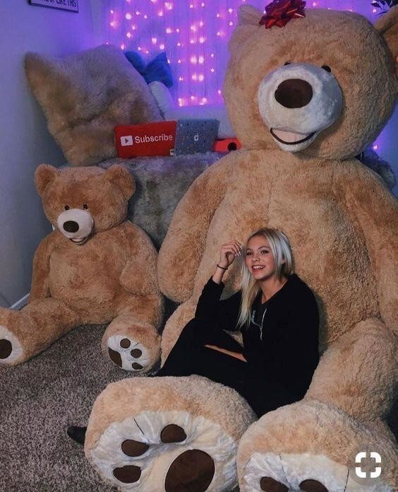 9 причин почему девушки любят огромных плюшевых медведей