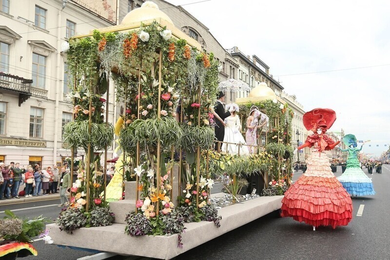 И коронавирус не помешает повеселиться: в Северной столице пройдет фестиваль цветов