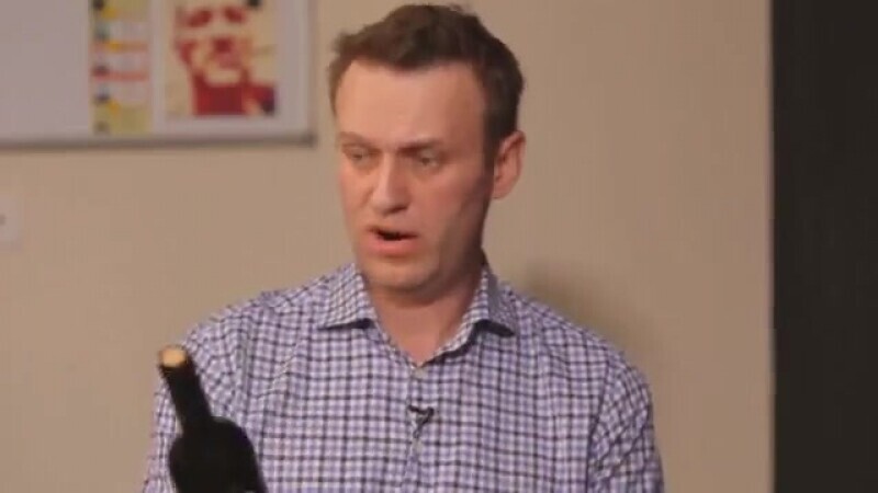 Красота требует жертв: врачи предположили, что причиной комы Навального стала диета