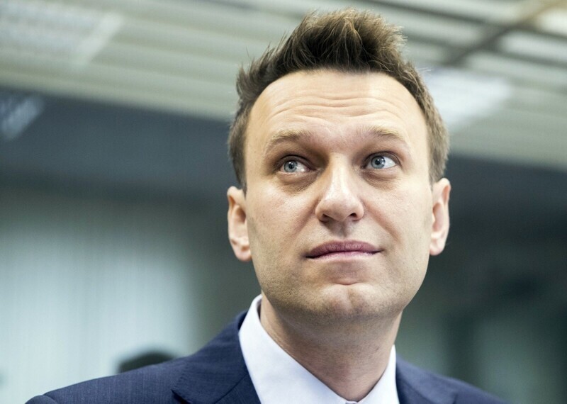 Вечер в хату, часик в радость, Меркель: Навального доставили на лечение в германскую клинику