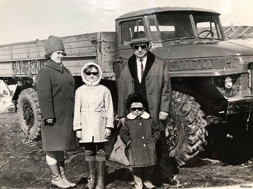 Аль-Капоне с семьёй после переезда в СССР