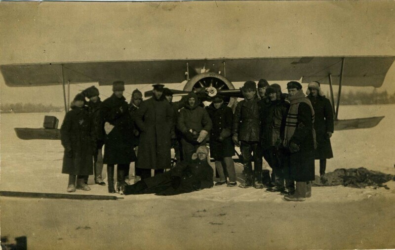 Летчиков 1. Вологодский авиаотряд гражданской войны. 1923 Год Авиация. Салехардский авиаотряд. Высшая школа красных морских лётчиков.