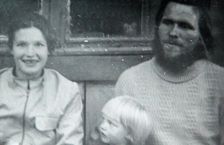 Анна и Виктор со старшей дочерью Оленьей