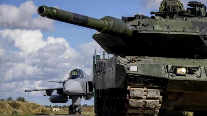 Швеция обеспокоена растущей  военной активностью НАТО на Балтике