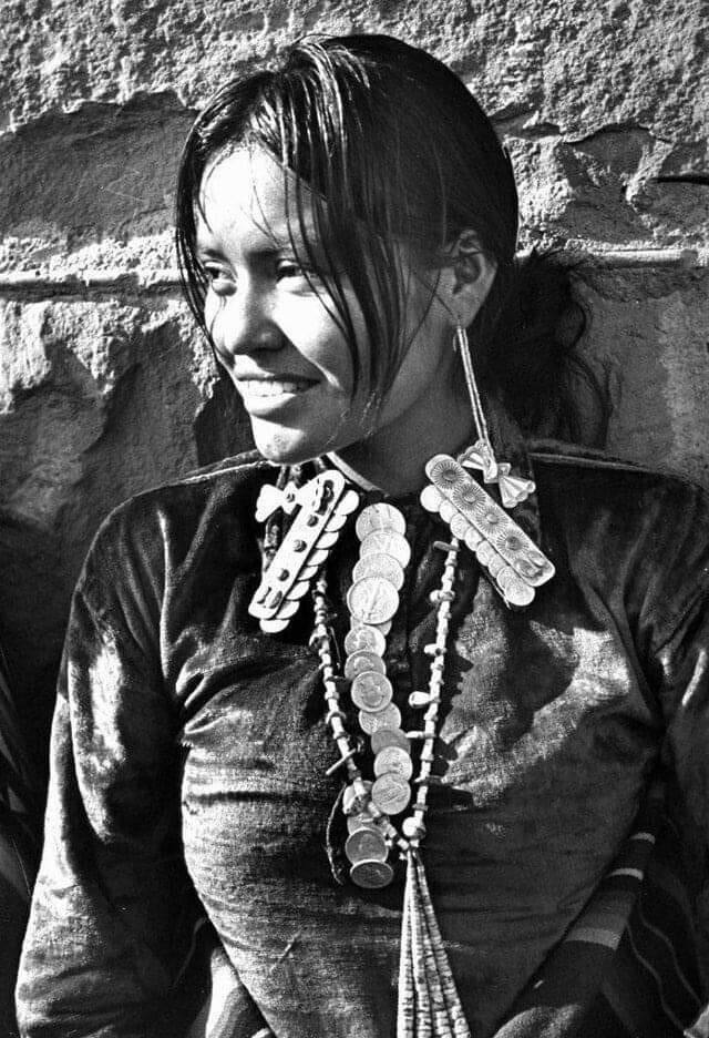 Девушка индейского племени Навахо. 1948 год.