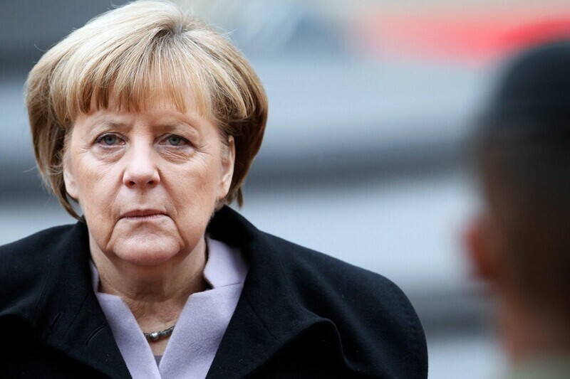 Немцы пытались взять штурмом Рейстаг, требуя отставки Ангелы Меркель