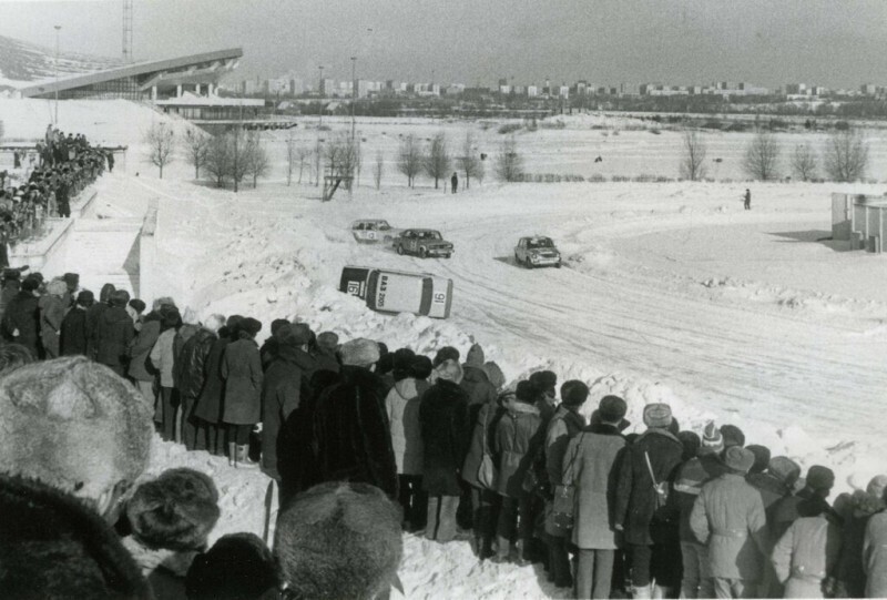 Автомобильные гонки в Крылатском. Москва, конец 70-х