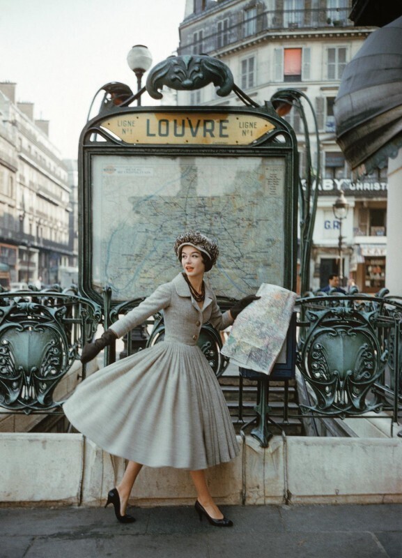 Парижская мода 1957 года.