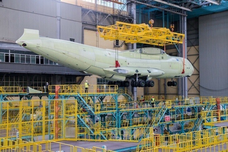 На «Авиастар-СП» собран первый фюзеляж Ил-76МД-90А на российской автоматической линии производства