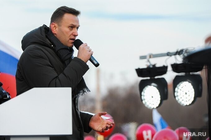 Немецкие врачи заявили об отравлении Навального "Новичком", но создатель этого вещества сомневается
