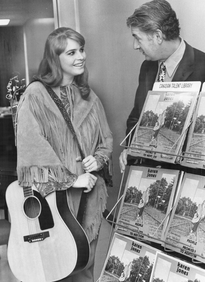 Сентябрь 1970 года. Канадская фолк-певица Карен Джонс.