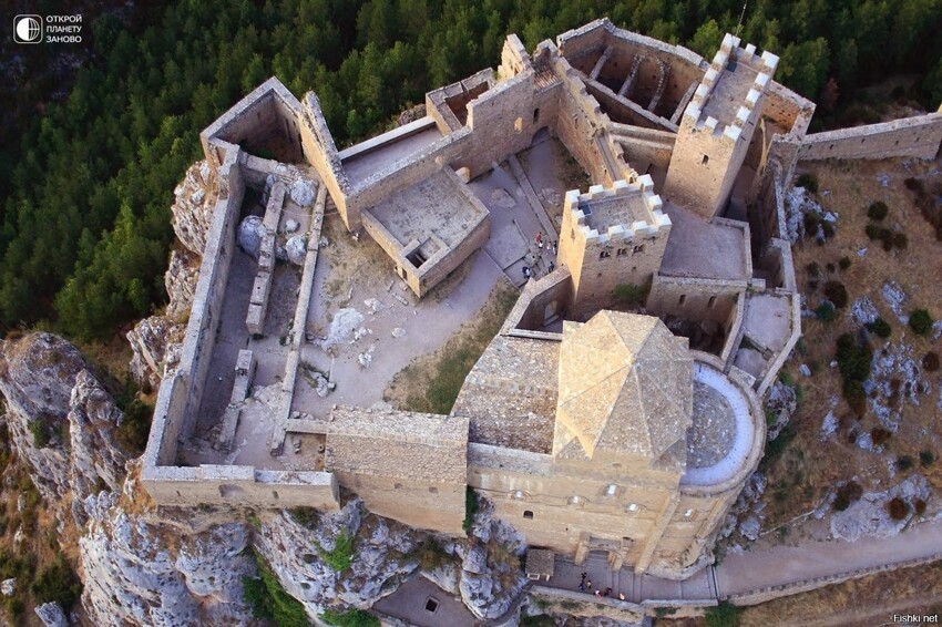 Замок Лоарре , Испания 