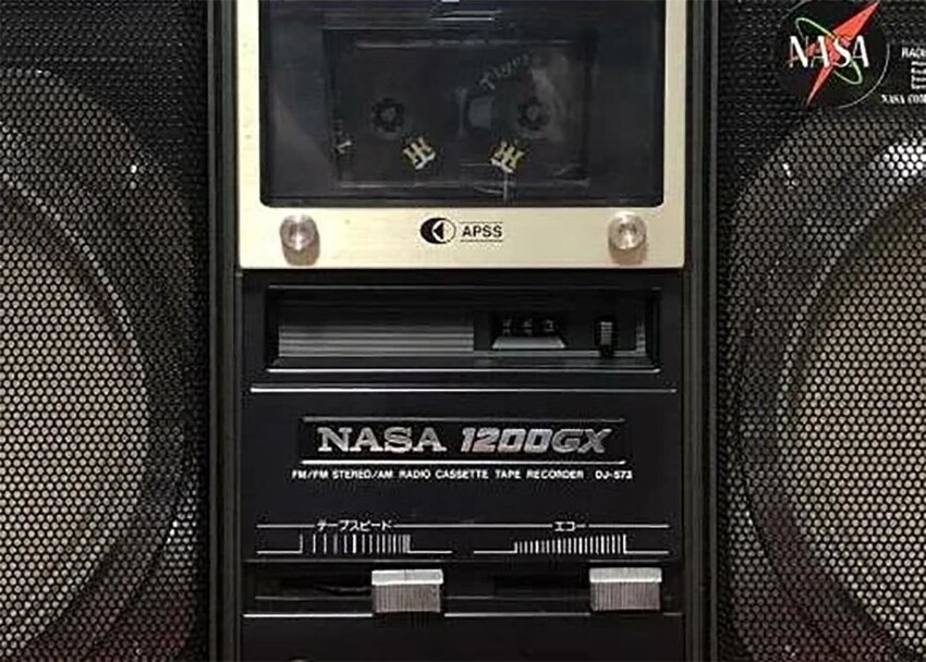 "NASA 1200 GX" магнитола АэроКосмического Агентства США