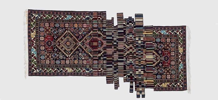 Азербайджанский ткач создает ковры в стиле Дали