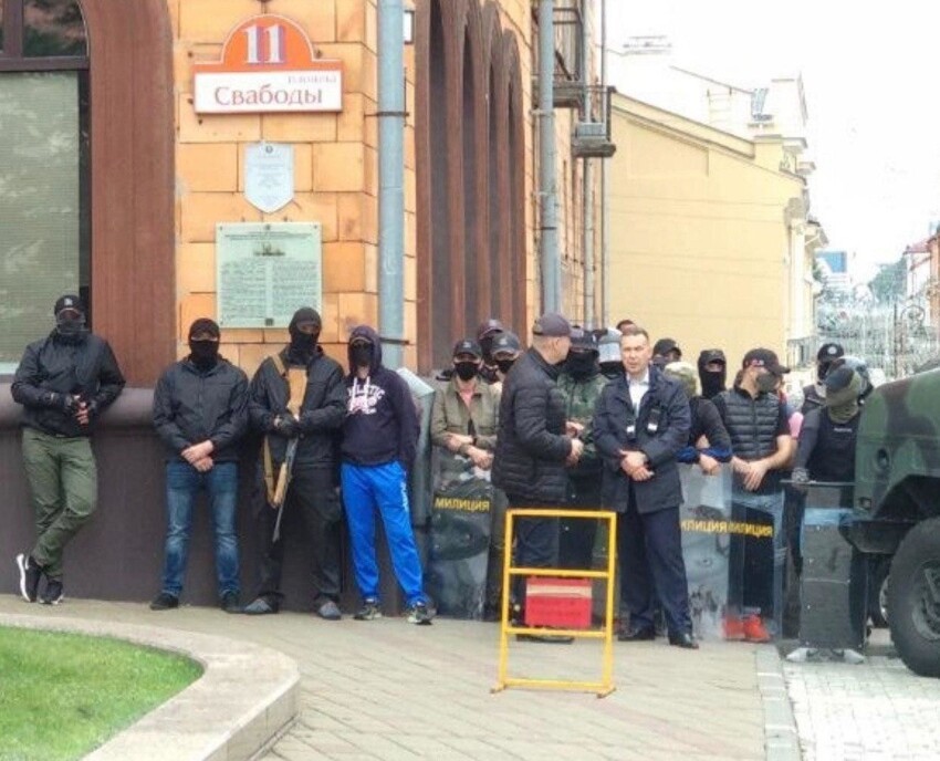 Санкции Европы, газ и «братки»: протесты в Белоруссии продолжаются