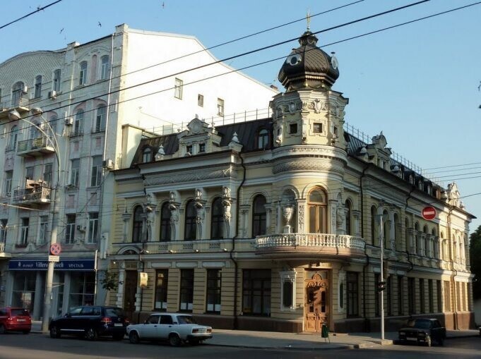 10 самых красивых зданий в Ростове-на-Дону
