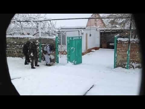 #Антитеррор ОМОН "Зубр",штурм квартиры с боевиками, Дагестан, зима 2014 