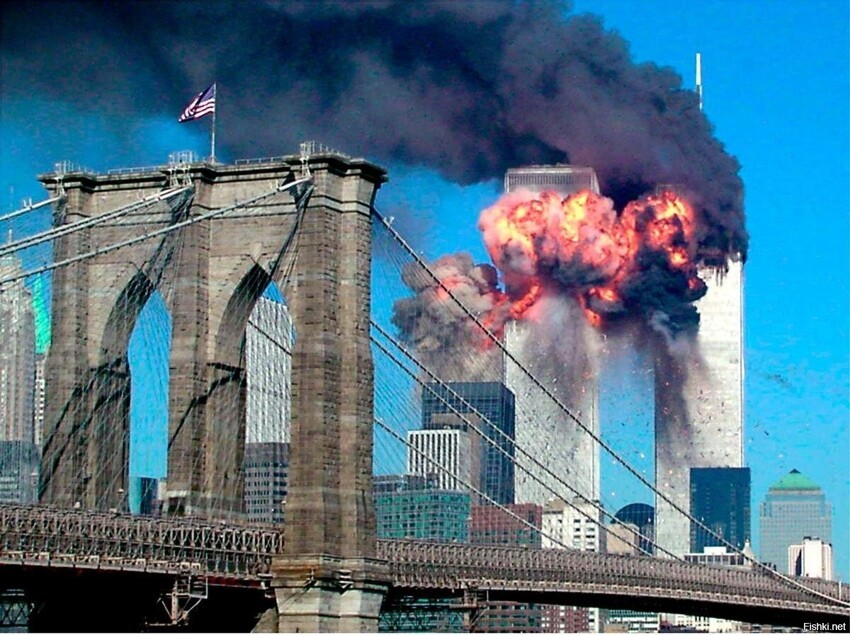 11 сентября 2001 года в Нью-Йорке совершен самый крупный теракт (наеб) в истории