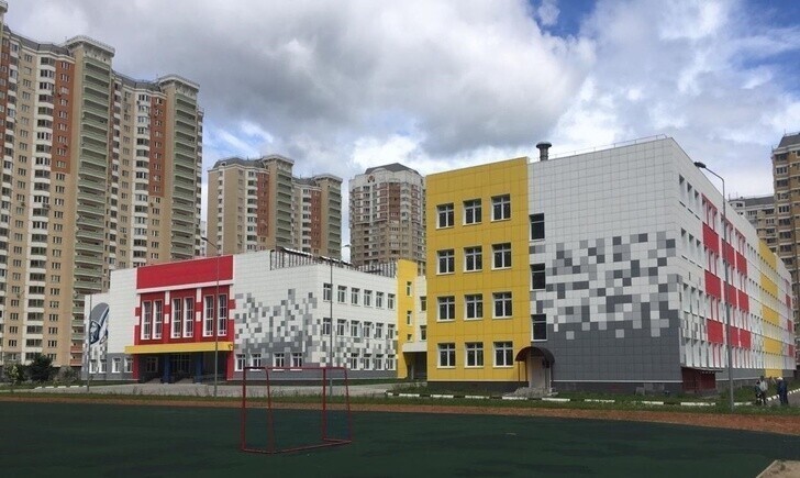 Новое здание школы № 14 открыли в День знаний в Балашихе
