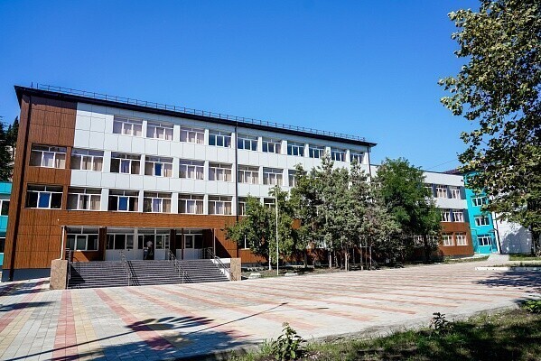 В г. Сочи Краснодарского края в гимназии № 6 открылся новый корпус на 1100 мест.