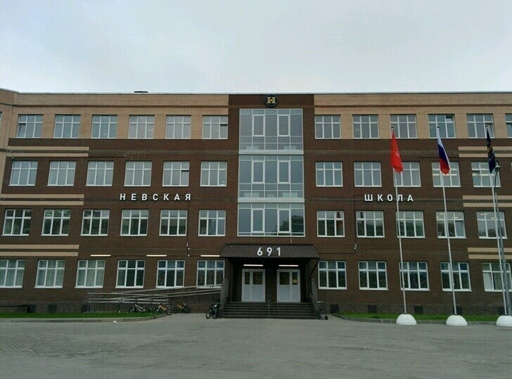  В Невском районе г. Санкт-Петербург на Дальневосточном проспекте открыто второе здание школы № 691.