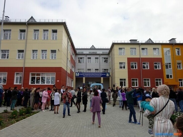 В г. Корсаков (Сахалинская область) открылась новая школа № 3.