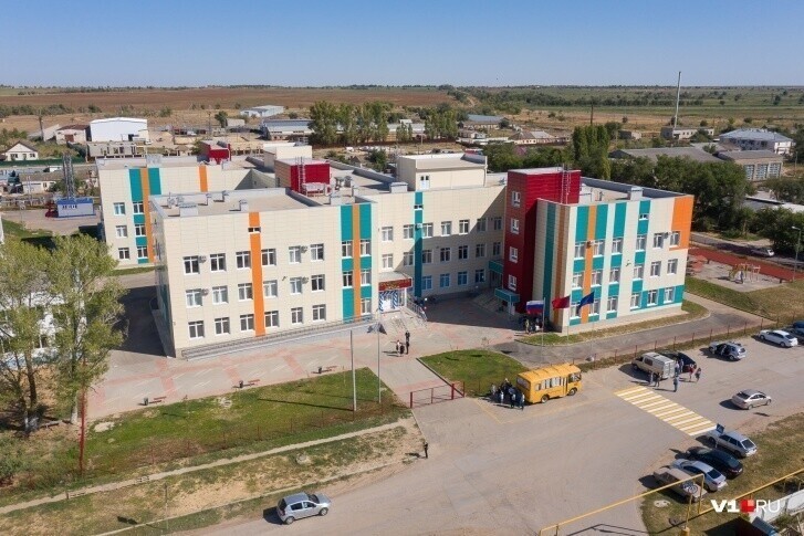 1 сентября 2020 года в поселке Степной Россошинского сельского поселения Городищенского района Волгоградской области открыта новая школа на 500 мест.