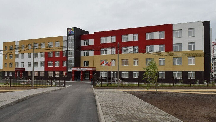 В г. Брянск (Брянская область) открыла двери для учеников новая школа № 71,
