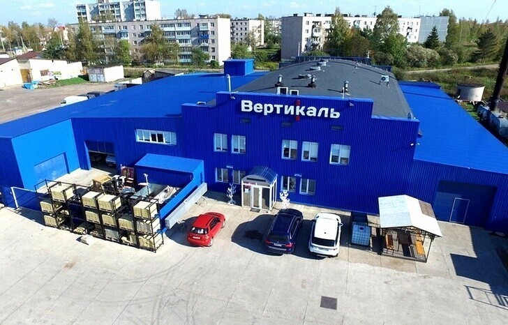 В Тверской области запустили производство напольного покрытия с тактильными метками