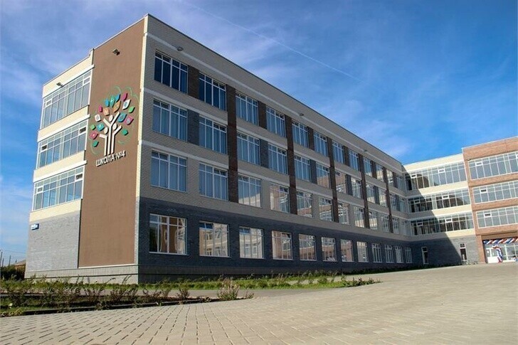 В Арамили (Свердловская область) открыта школа № 4 на 1000 мест.