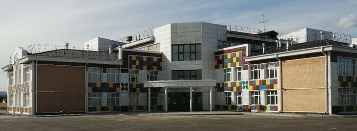В п. Поселье (р. Бурятия) открыта новая школа на 450 мест.